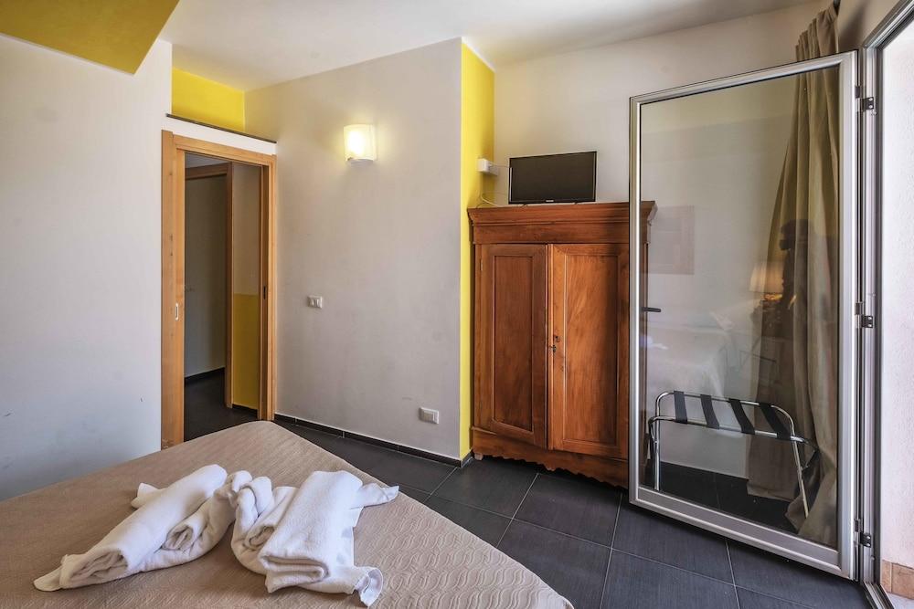 Casa Rossa Frühstückspension 3*